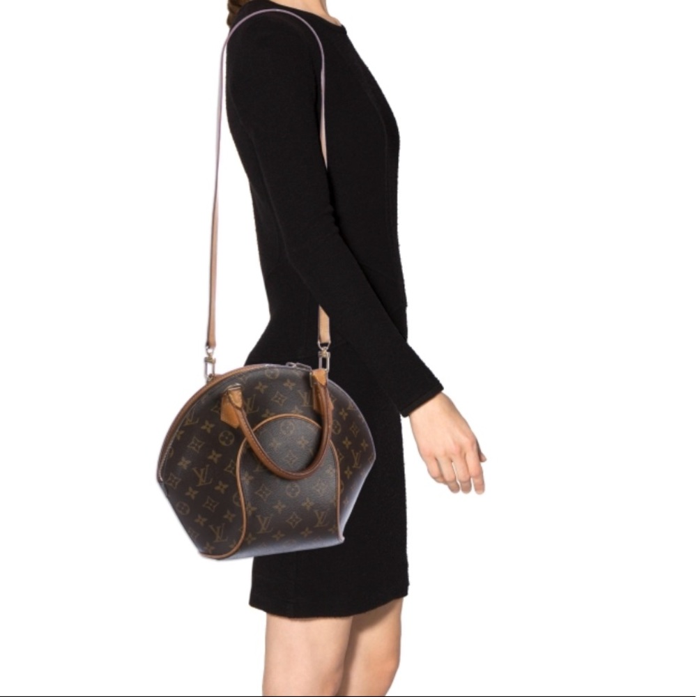 Louis Vuitton Monogram Ellipse